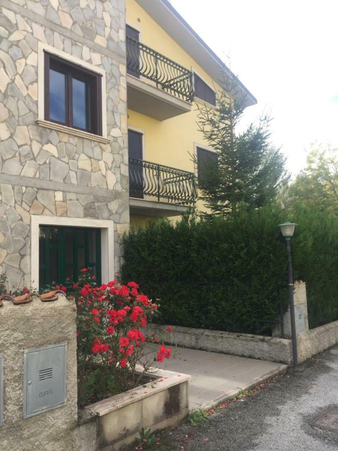 Апартаменты La Petite Maison Ateleta Экстерьер фото